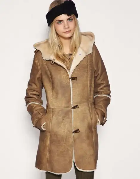 cizmelerden-sonra-ceketlerde-de-shearling-trendi-basladi-3.webp