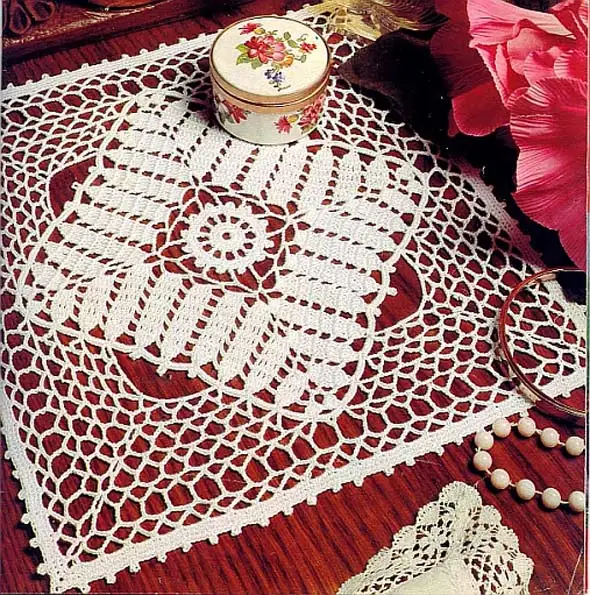Dantel-Kare-Ortu-Modeli-12.webp
