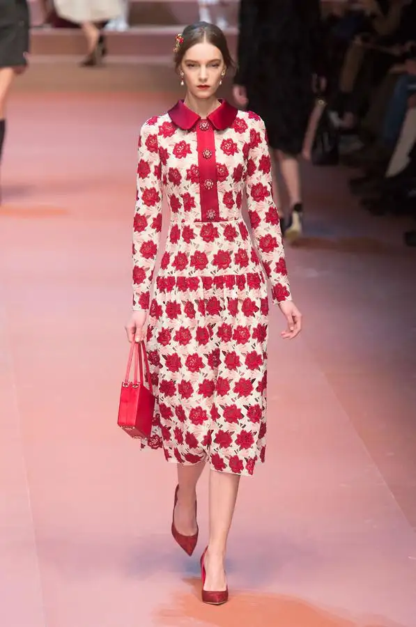defile-dolce-amp-gabbana-automne-hiver-2015-2016-milan-look-21.webp