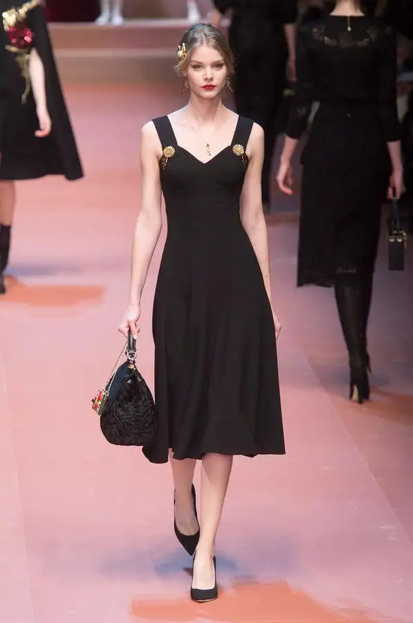 defile-dolce-amp-gabbana-automne-hiver-2015-2016-milan-look-41.webp
