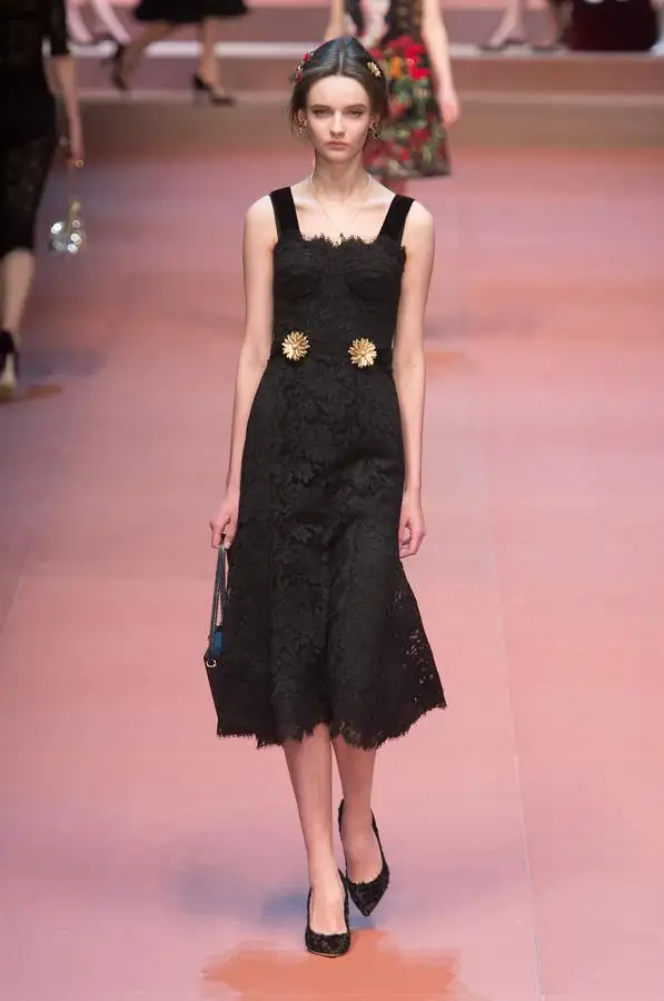 defile-dolce-amp-gabbana-automne-hiver-2015-2016-milan-look-43.webp