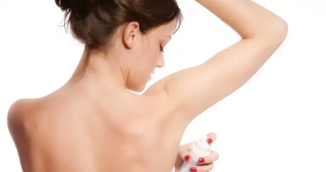 deodorant-lekesi-nasil-cikar_646x340.webp