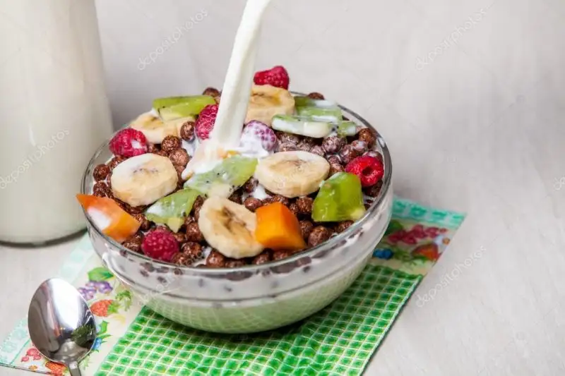 depositphotos_30831689-stock-photo-light-breakfast.webp