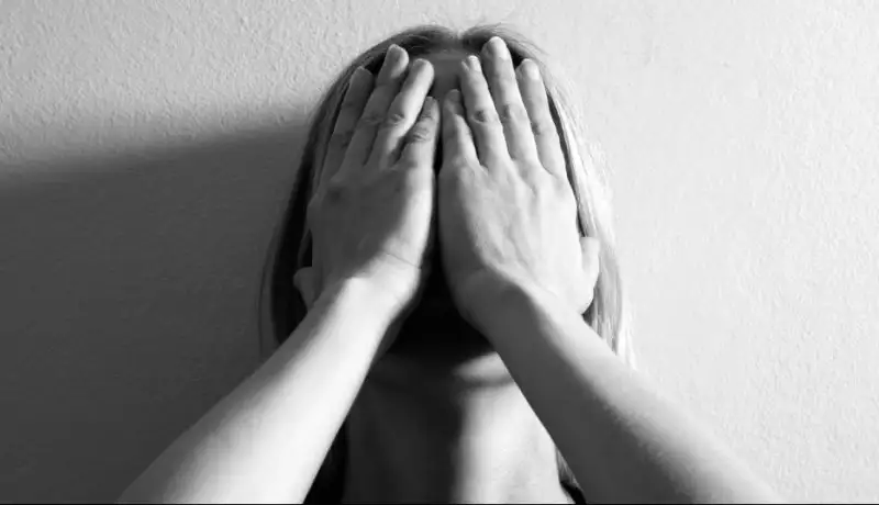 Depresyon-belirtileri-ve-özellikleri.webp
