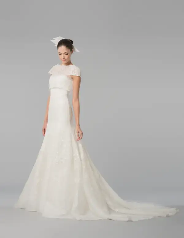 desiree-traje-de-novia-con-corpino-de-encaje-y-falda-con-lar-87546 (1).webp
