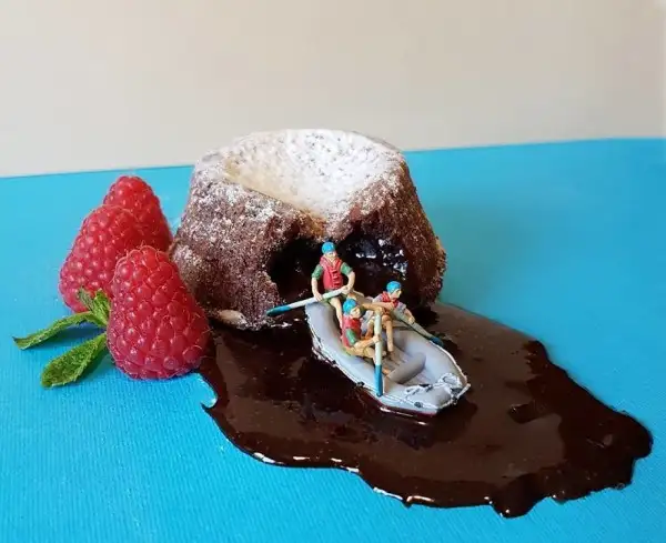 dessert-miniatures-pastry-chef-matteo-stucchi-11-5820e1223cbb8__880-600x489.webp