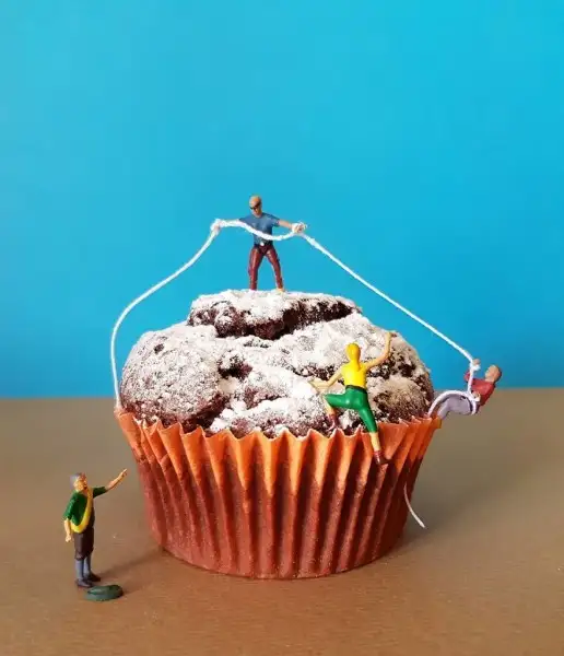 dessert-miniatures-pastry-chef-matteo-stucchi-26-5820e14750906__880-516x600.webp