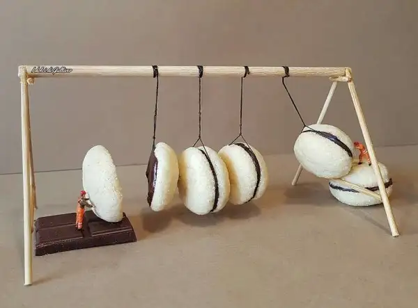 dessert-miniatures-pastry-chef-matteo-stucchi-30-5820e152ad965__880-600x443.webp