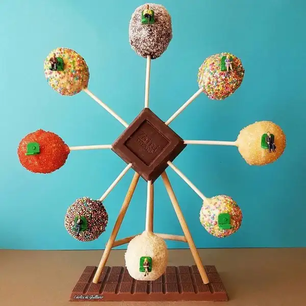 dessert-miniatures-pastry-chef-matteo-stucchi-9-5820e11b53b3d__880-600x600.webp