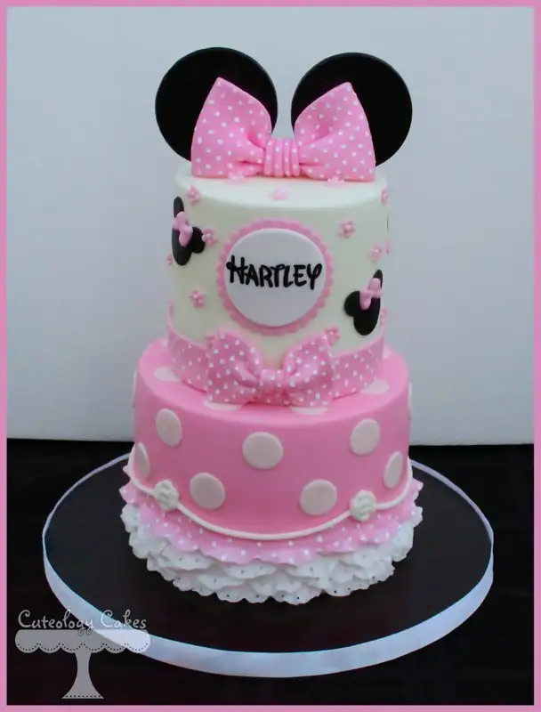 Disney-Cake-Ideas-12.webp