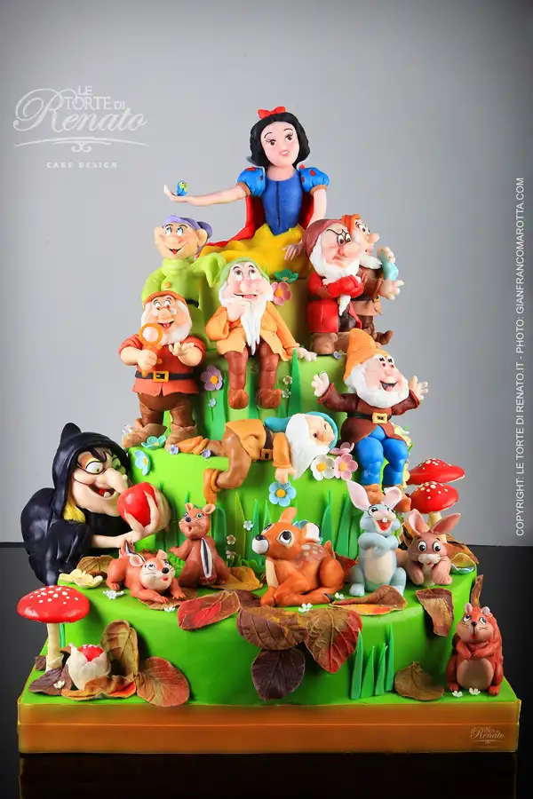 Disney-Cake-Ideas-16.webp