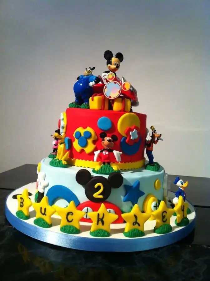 Disney-Cake-Ideas-2.webp
