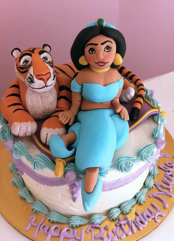 Disney-Cake-Ideas-4.webp