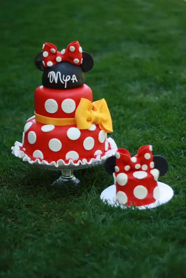 Disney-Cake-Ideas-8.webp