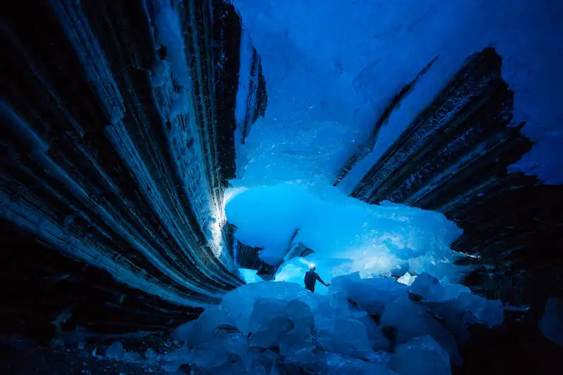 drummond-glacier-ice-cave-paul-zizka.webp