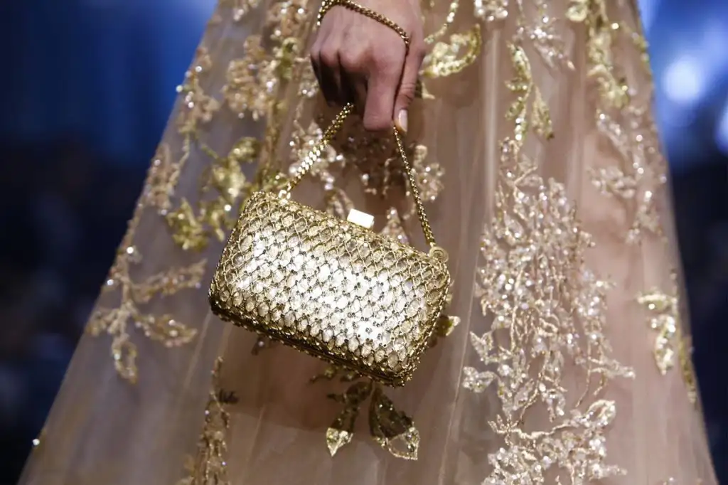 Elie-Saab-Couture-FW15-Paris-9503-1436357609-mediumbigthumb.webp