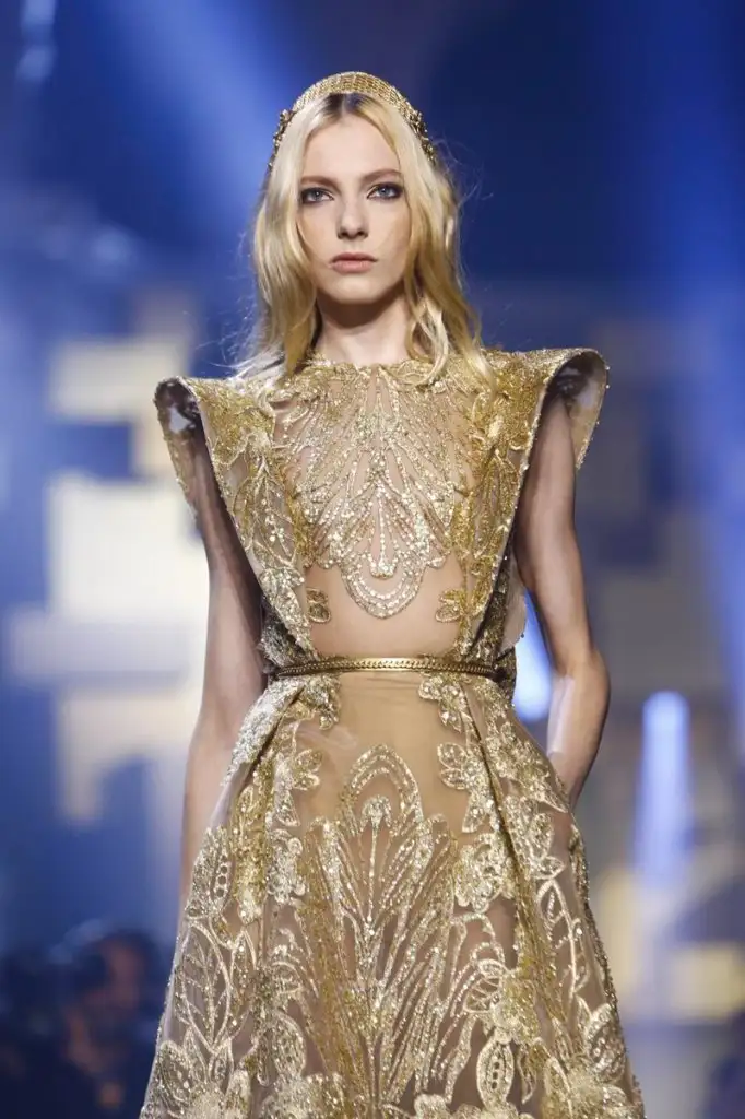 Elie-Saab-Couture-FW15-Paris-9558-1436357699-bigthumb.webp