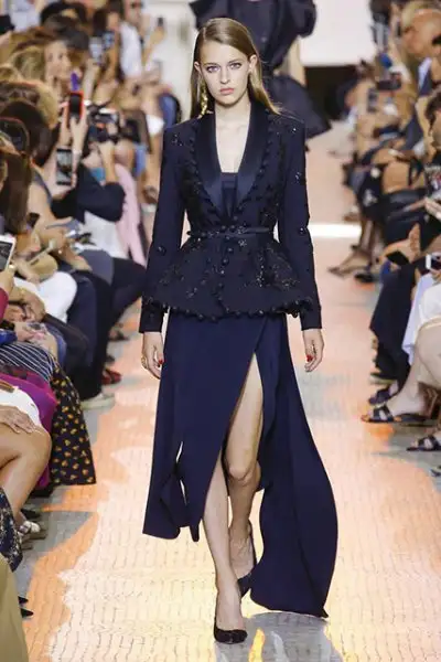 elie-saab-sonbahar-kis-2018-couture-11855513.webp