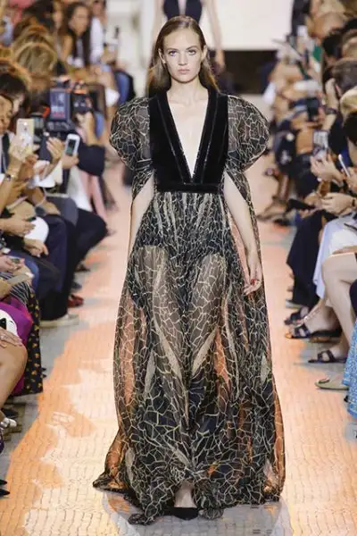 elie-saab-sonbahar-kis-2018-couture-11855517.webp