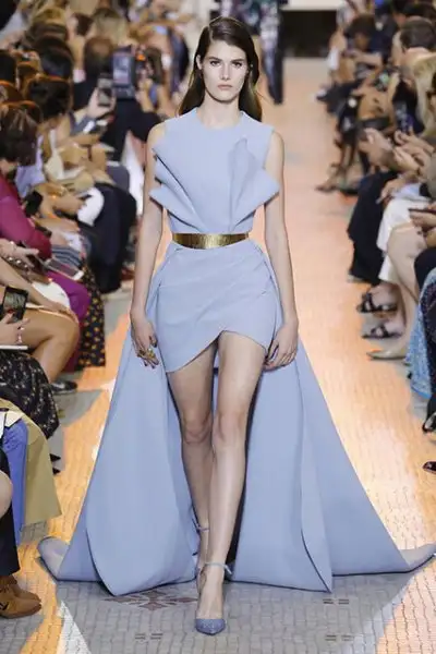 elie-saab-sonbahar-kis-2018-couture-11855545.webp