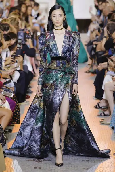 elie-saab-sonbahar-kis-2018-couture-11855547.webp