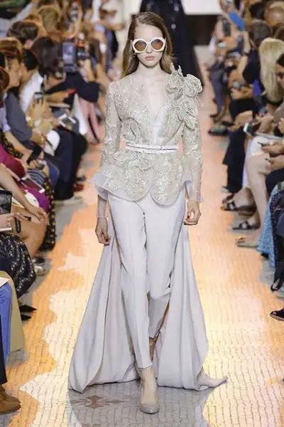 elie-saab-sonbahar-kis-2018-couture-11855560.webp