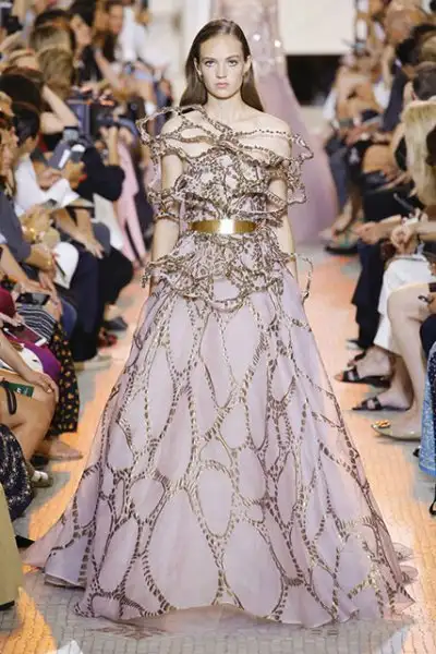 elie-saab-sonbahar-kis-2018-couture-11855572.webp