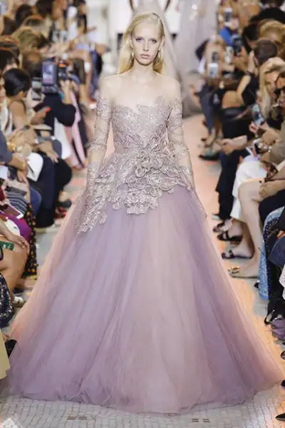 elie-saab-sonbahar-kis-2018-couture-11855573.webp