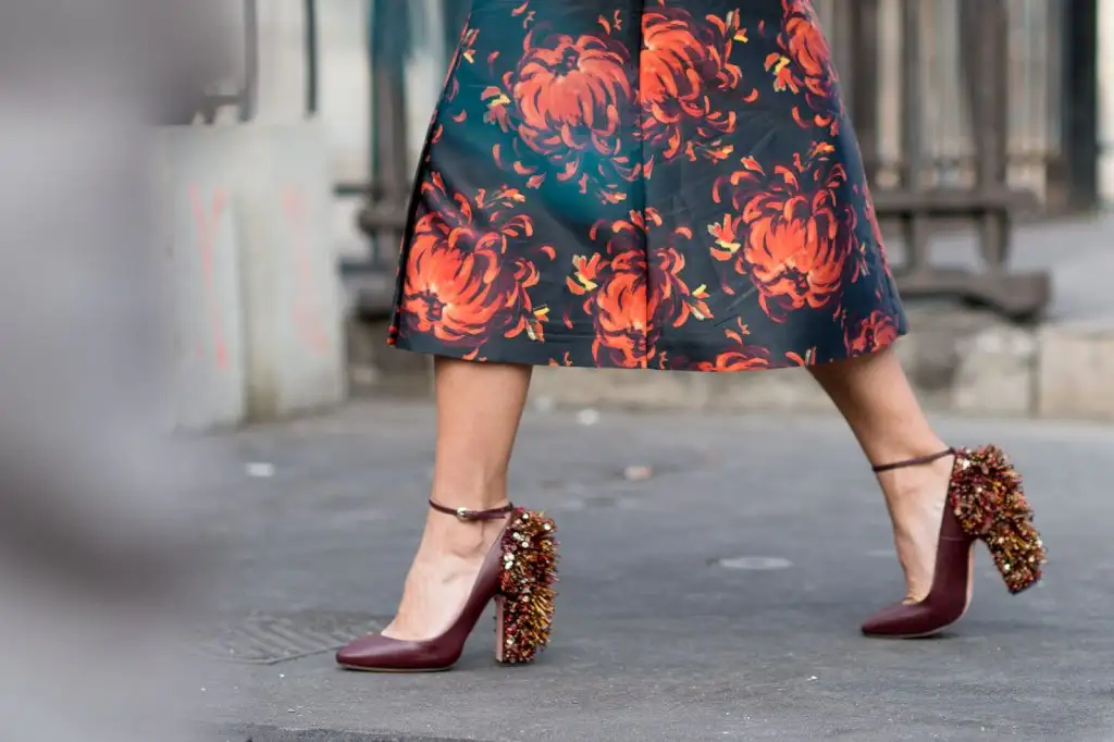 elle-paris-haute-couture-15-streets-style-day-1-54.webp