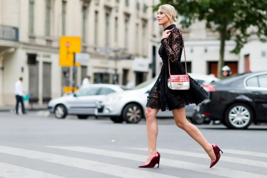 elle-paris-haute-couture-15-streets-style-day-4-21.webp
