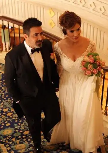 emrah-oglu-elyasa-yi-dunyaya-getiren-esine-7262269_x_5387_o.webp