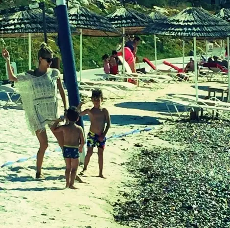 emre-altug-instagram-paylasimiyla-duygulandirdi-7448530_879_m.webp