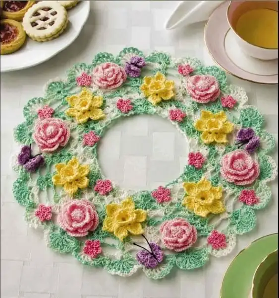 En-Guzel-Renkli-Dantel-Modelleri-16.webp