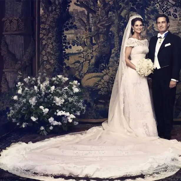 en_guzel_kraliyet_gelinlk_modelleri (1).webp