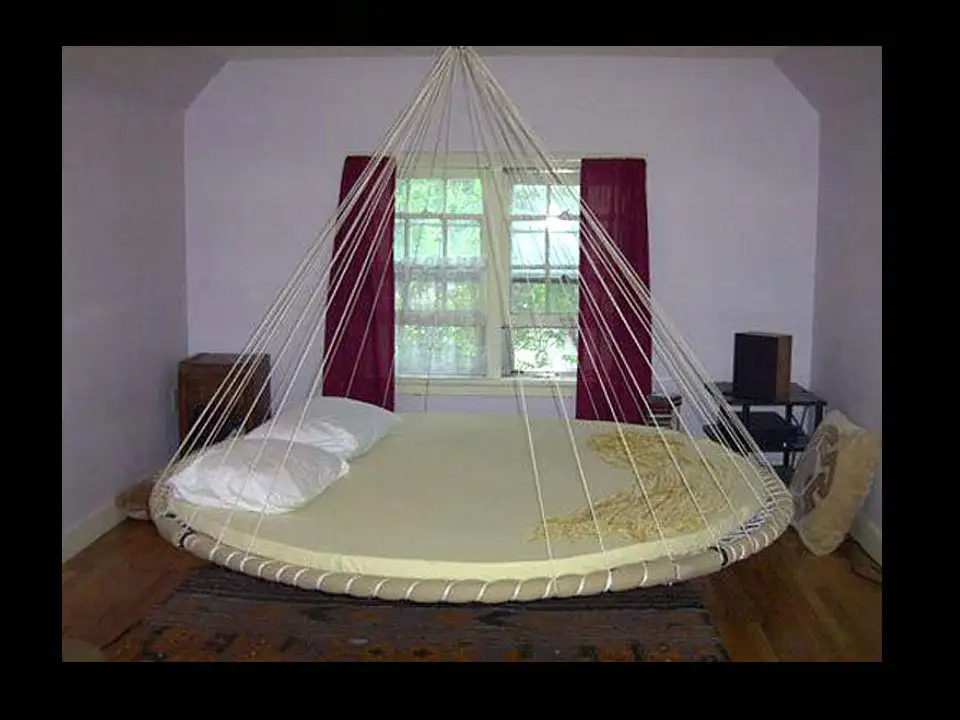 en_ilginc_yatak_tasarimlari_10.webp