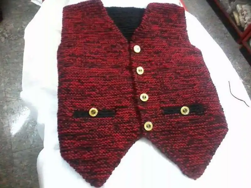 erkek_bebek_orgu_yelek_modelleri_2015_modasi-13.webp