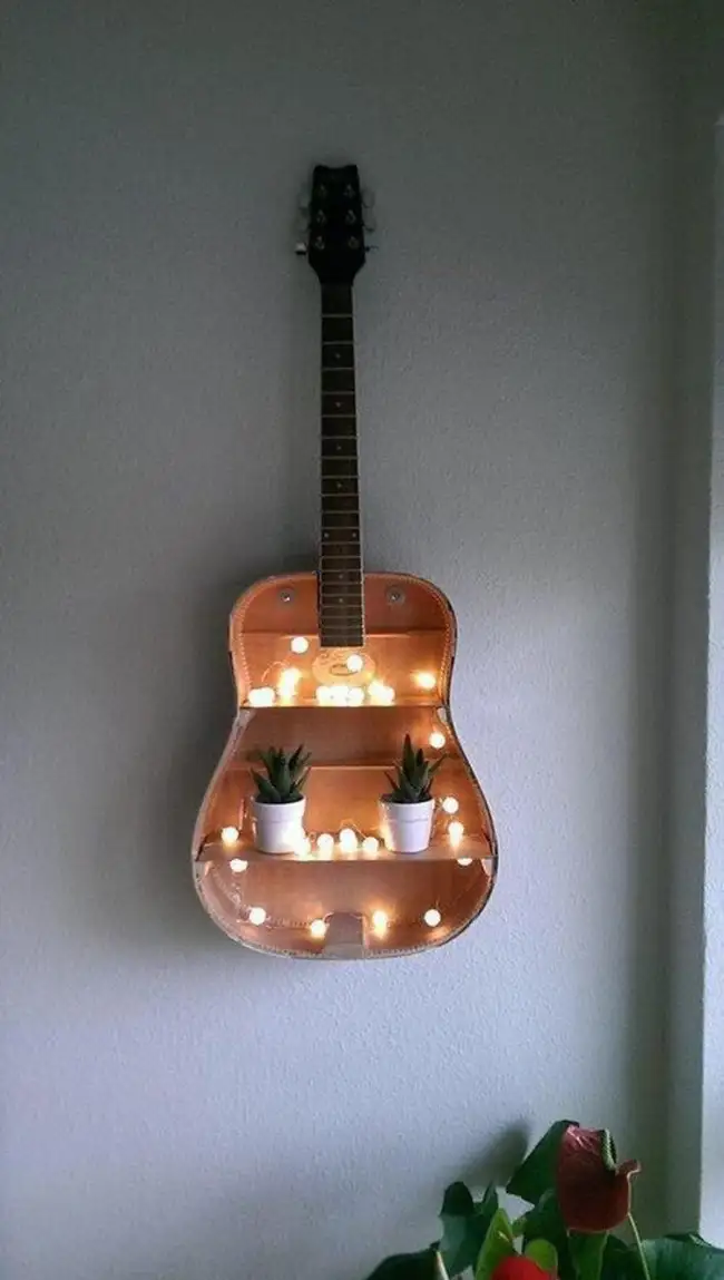 eski_gitar.webp