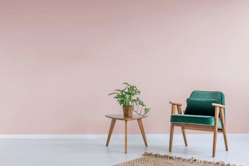evi_aydinlik_gosteren_boya_rengi_pembe.jpg