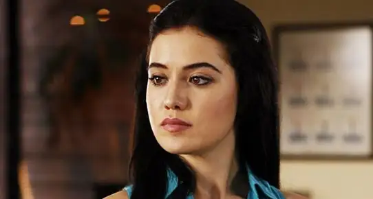 fahriye_evcan_yogurt.webp