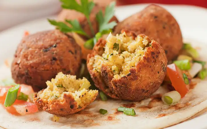 falafel-tarifi-720x450.webp