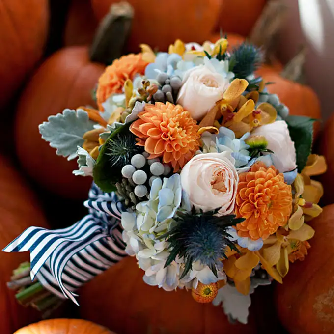 fall-wedding-bouquet-flower-ideas-002.webp