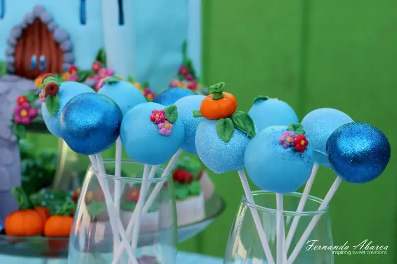 FernandaAbarcaCinderellaCakePop3.webp