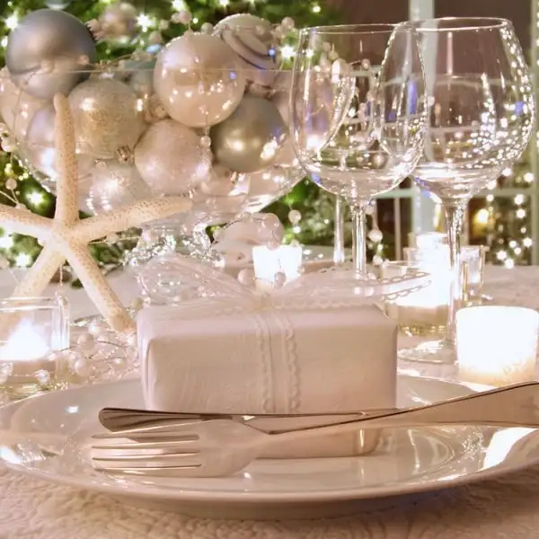 Festive-Feast-Dinner.webp