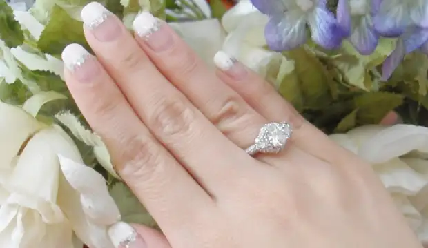FIANCEE-BODAS-JULIO-BODAS-15-DISENOS-PARA-LAS-UNAS-DE-LA-NOVIA-1.webp