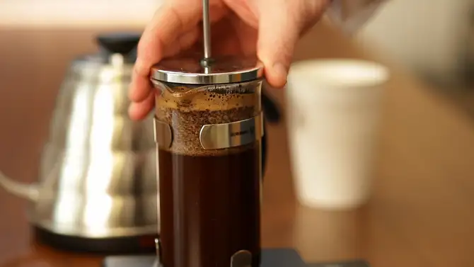 french-press-ile-kahve-nasil-demlenir_2448.webp