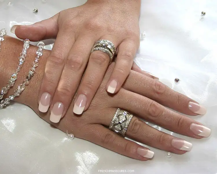 french-wedding-nail.webp