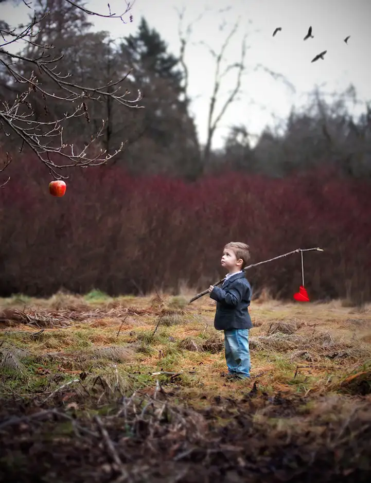 Gabe-Tomoiaga-photographie-lInnocence-de-lEnfance-avec-ses-propres-Enfants-04.webp