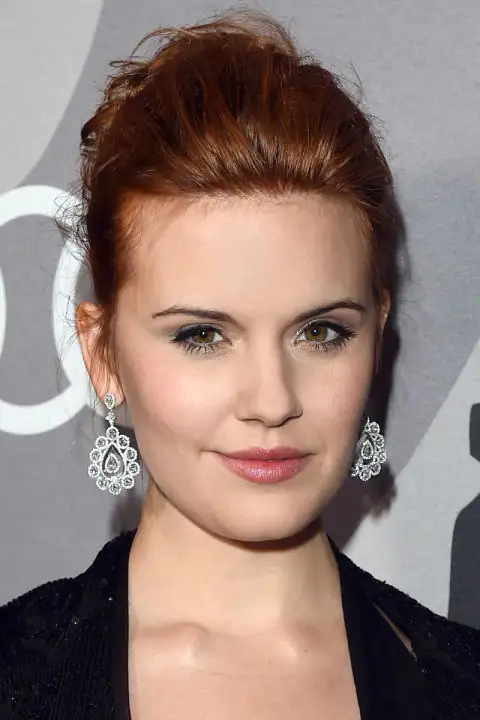 gallery_nrm_1422475675-hbz-best-hair-colors-for-spring-red-maggie-grace.webp