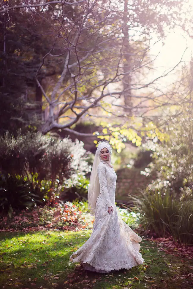 Garden-Bridal-Portraits-JoAnn-Stokes-Photography-6.webp