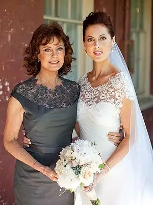 Gelin-ve-Damat-Annesi-Abiye-Elbise-Modelleri-18.webp